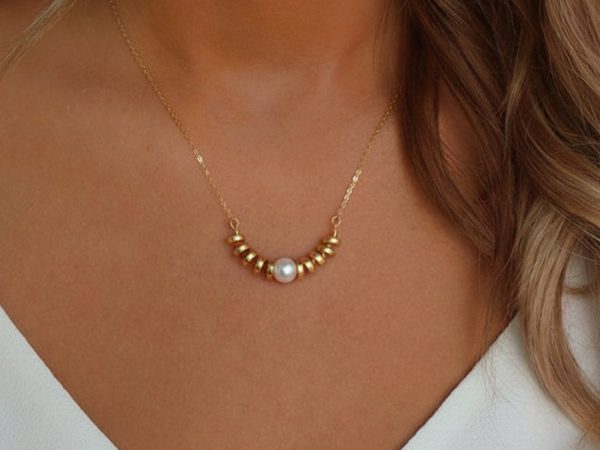 گردنبند طلا ۱۸ عیار مدل اسپیرال مروارید