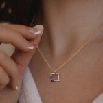 گردنی قاب رنگین طلا